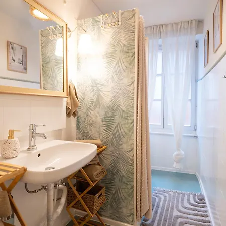 Fjaka - By Hoxilis *