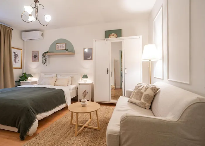 Апартаменты Fjaka - By Hoxilis